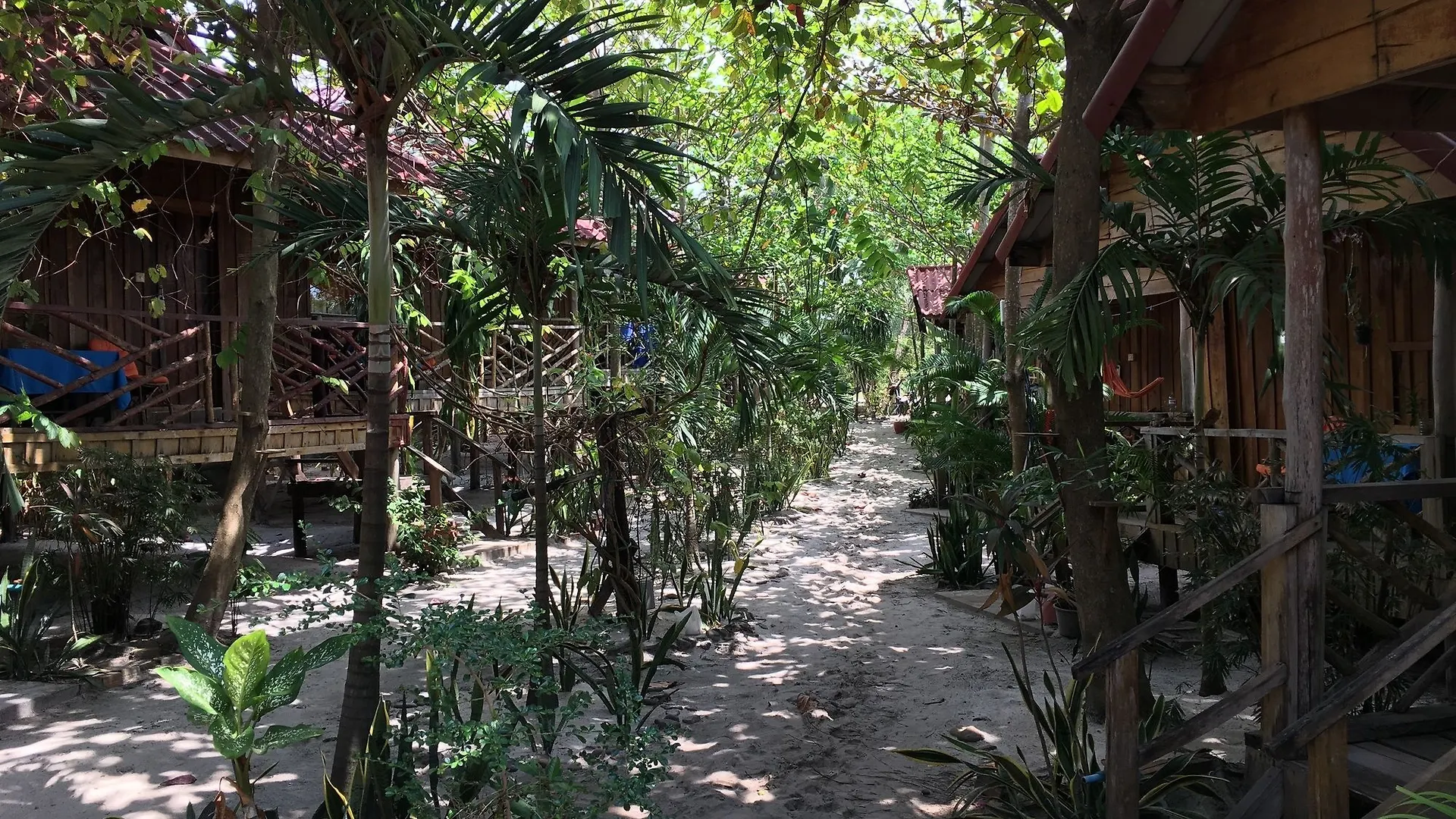 Отель Otres Beach Resort Сиануквиль